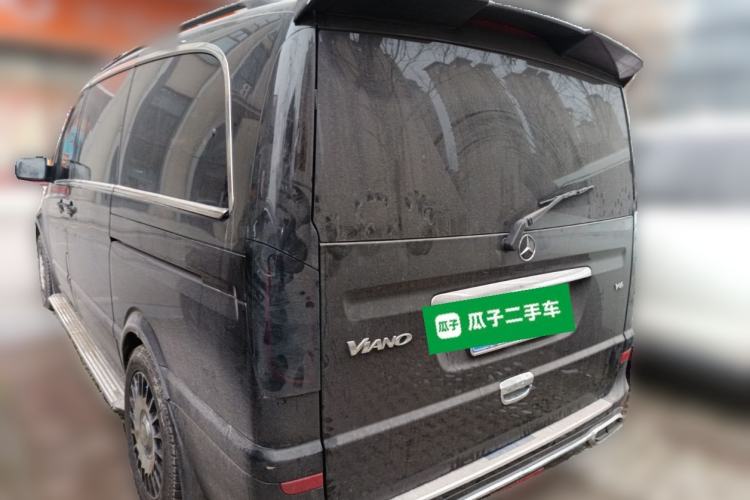 Used Mercedes-Benz Viano 2010 2.5L Luxury Edition Rear Left 45 Deg