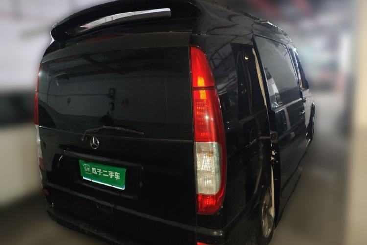 Used Mercedes-Benz Viano 2010 2.5L Luxury Edition Rear Right 45 Deg