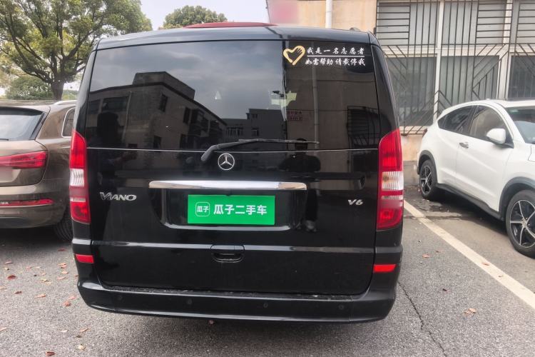 Used Mercedes-Benz Viano 2010 2.5L Luxury Edition Rear