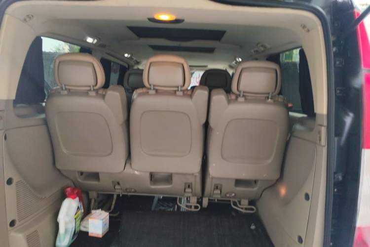 Used Mercedes-Benz Viano 2010 2.5L Prestige Edition Trunk