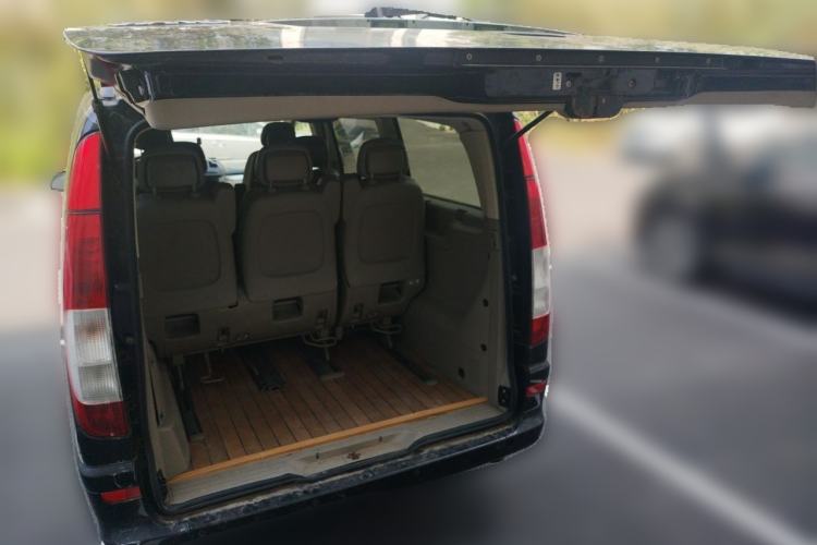 Used Mercedes-Benz Viano 2010 2.5L Luxury Edition Trunk