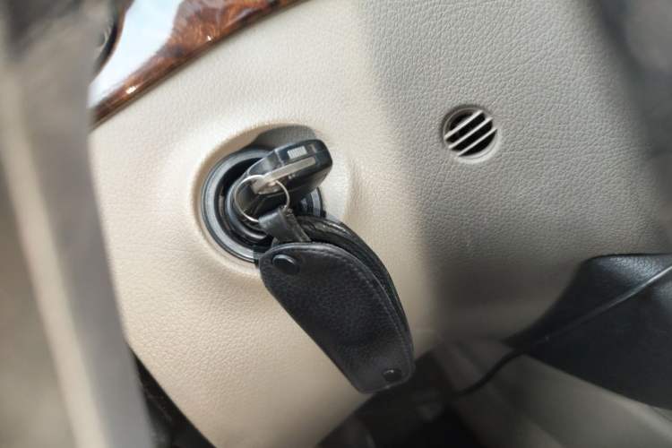 Used Mercedes-Benz Viano 2010 2.5L Prestige Edition Vehicle Key
