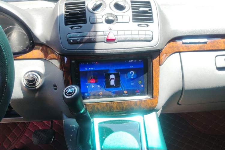 Used Mercedes-Benz Viano 2010 Viano 3.5L Audio And AC Panel