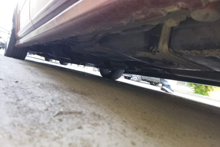 Used Mercedes-Benz Viano 2010 Viano 3.5L Chassis Rear Left