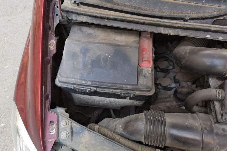 Used Mercedes-Benz Viano 2010 Viano 3.5L Engine Bay Right