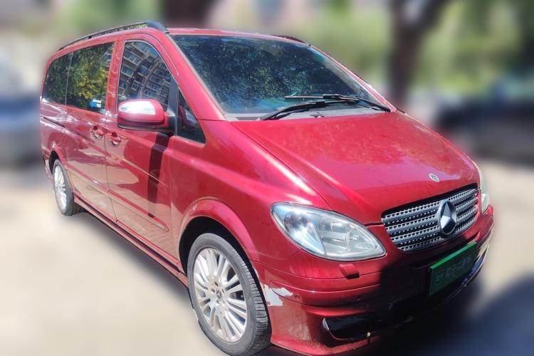 Used Mercedes-Benz Viano 2010 Viano 3.5L Front Right 45 Deg
