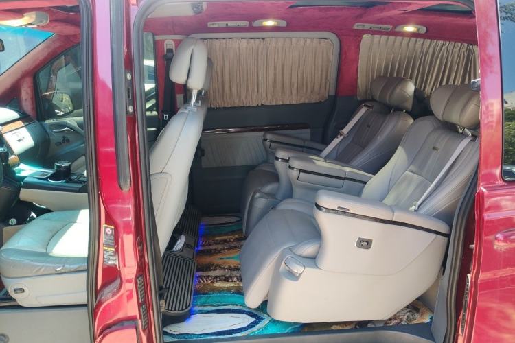 Used Mercedes-Benz Viano 2010 Viano 3.5L Left Rear Seat