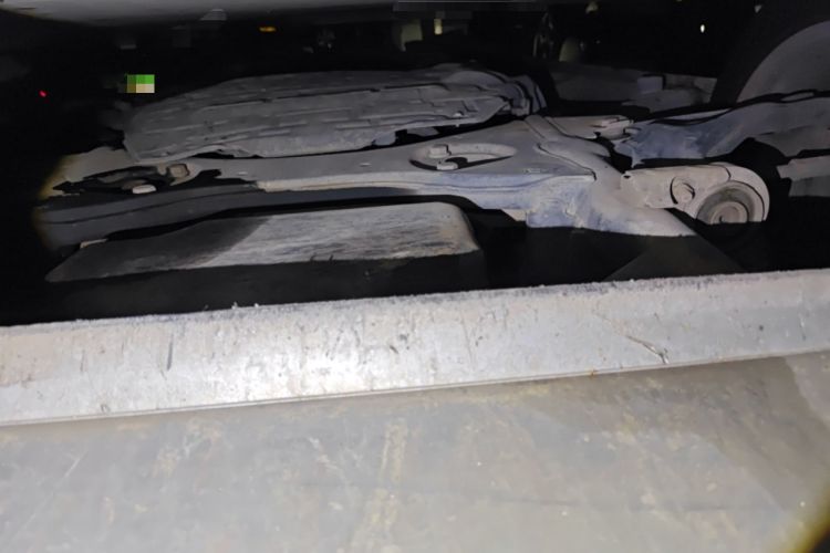 Used Mercedes-Benz Viano 2010 2.5L Prestige Edition Chassis Front