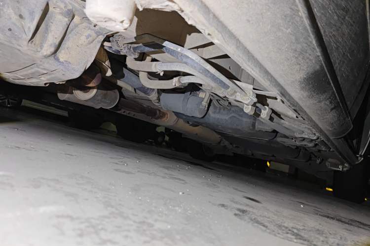 Used Mercedes-Benz Viano 2010 2.5L Prestige Edition Chassis Front Left