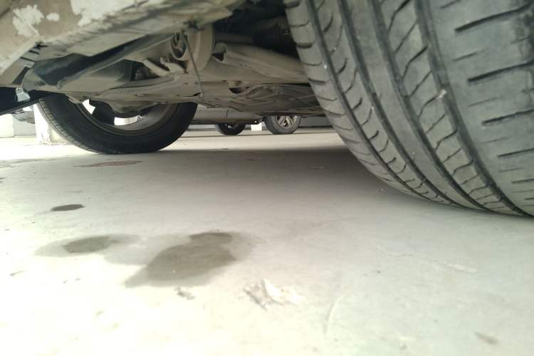 Used Mercedes-Benz Viano 2010 2.5L Luxury Edition Chassis Front Left