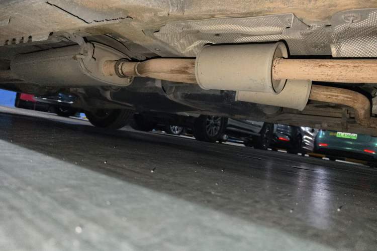 Used Mercedes-Benz Viano 2010 2.5L Prestige Edition Chassis Front Right