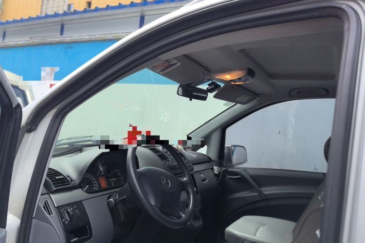 Used Mercedes-Benz Viano 2010 2.5L Luxury Edition Headliner