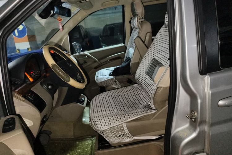 Used Mercedes-Benz Viano 2010 2.5L Prestige Edition Left Front Seat