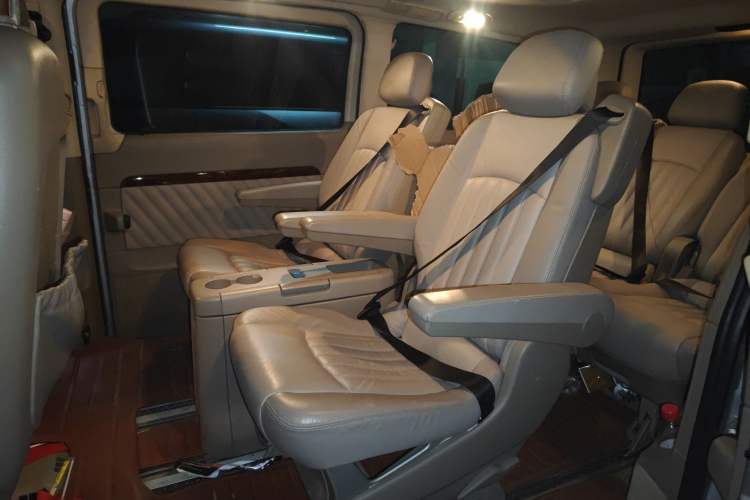 Used Mercedes-Benz Viano 2010 2.5L Prestige Edition Left Rear Seat