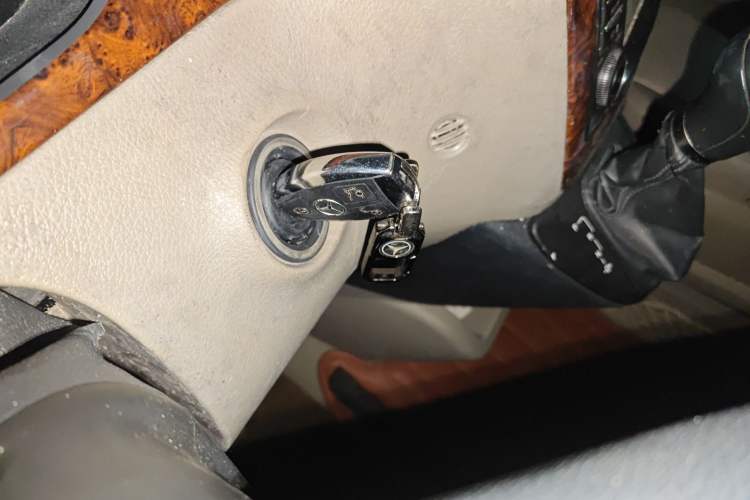 Used Mercedes-Benz Viano 2010 2.5L Prestige Edition Vehicle Key