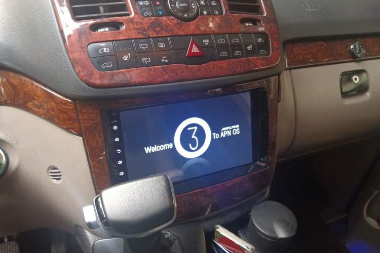 Used Mercedes-Benz Viano 2011 2.5L Navigator Edition Audio And AC Panel