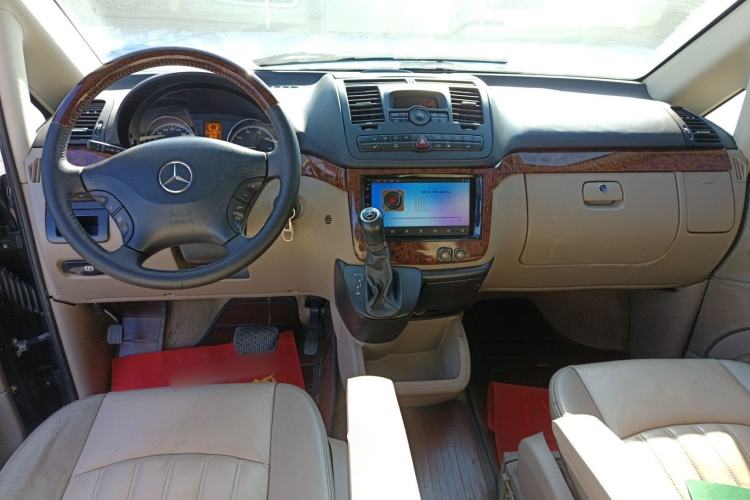 Used Mercedes-Benz Viano 2011 2.5L Prestige Edition Center Console