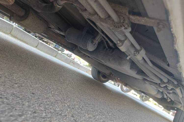 Used Mercedes-Benz Viano 2011 2.5L Prestige Edition Chassis Front Left