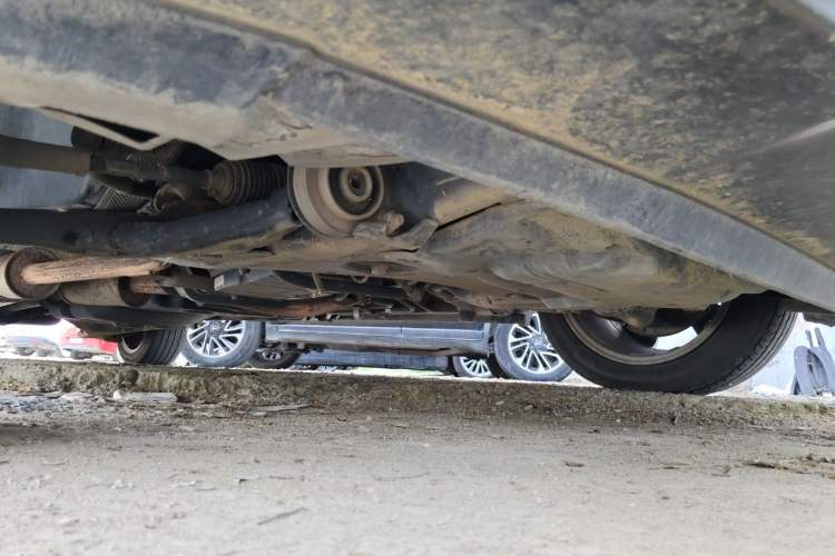 Used Mercedes-Benz Viano 2011 2.5L Navigator Edition Chassis Front Right