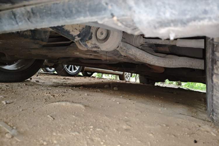 Used Mercedes-Benz Viano 2011 2.5L Luxury Edition Chassis Front Right