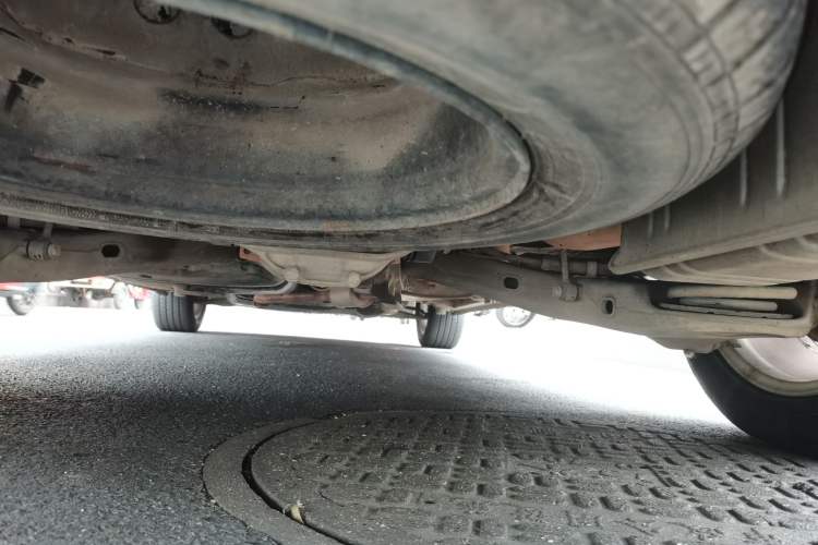 Used Mercedes-Benz Viano 2011 2.5L Luxury Edition Chassis Rear