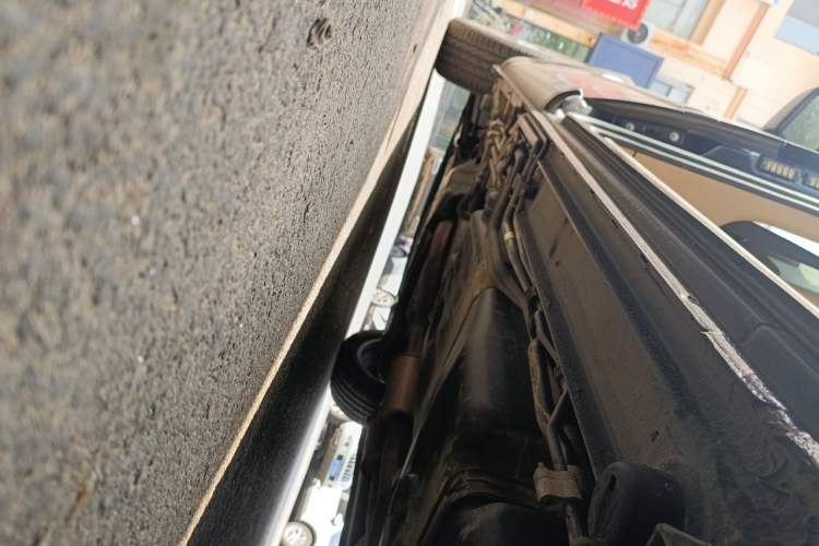 Used Mercedes-Benz Viano 2011 2.5L Navigator Edition Chassis Rear Left