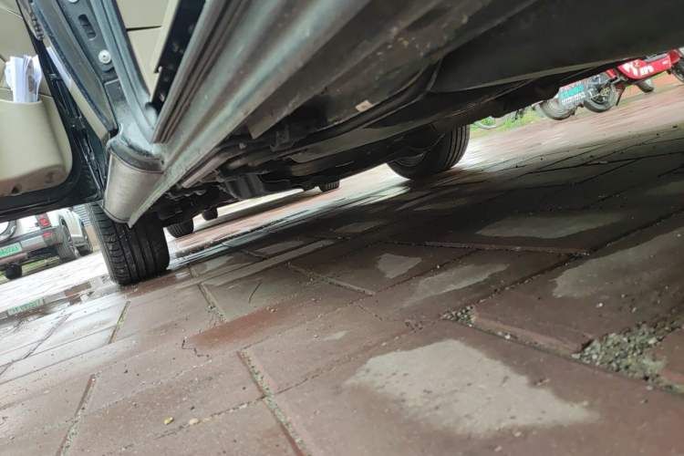 Used Mercedes-Benz Viano 2011 2.5L Prestige Edition Chassis Rear Left