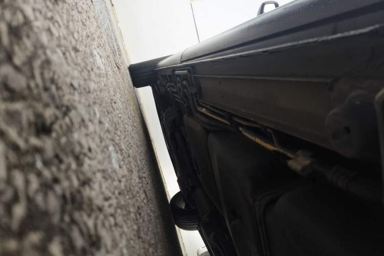 Used Mercedes-Benz Viano 2011 2.5L Luxury Edition Chassis Rear Left