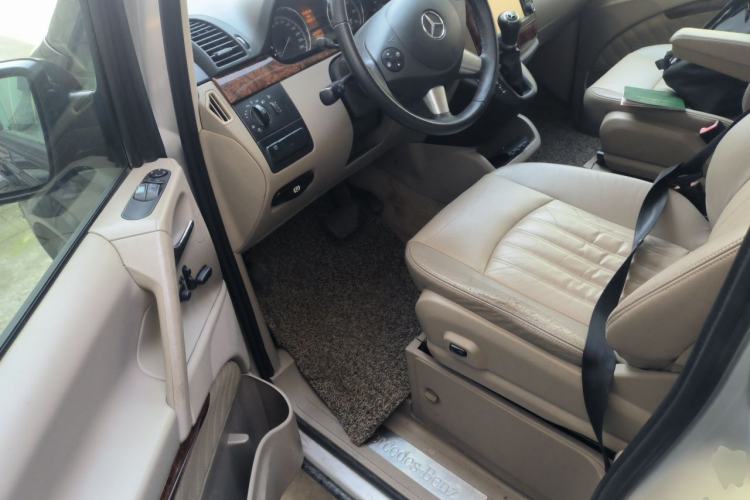 Used Mercedes-Benz Viano 2011 2.5L Navigator Edition Driver Seat