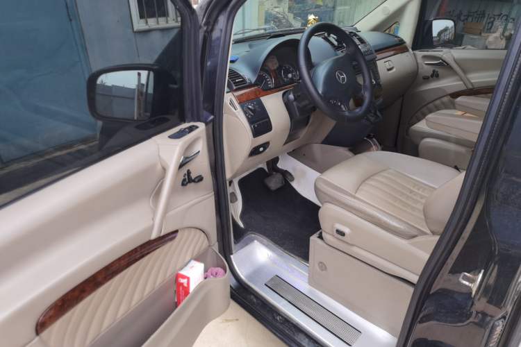 Used Mercedes-Benz Viano 2011 2.5L Navigator Edition Driver Seat