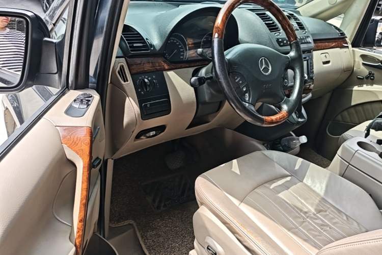 Used Mercedes-Benz Viano 2011 2.5L Navigator Edition Driver Seat