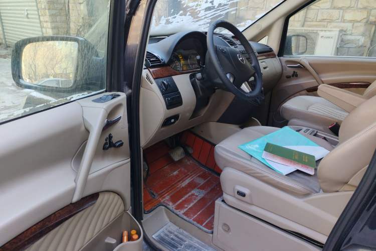 Used Mercedes-Benz Viano 2011 2.5L Navigator Edition Driver Seat