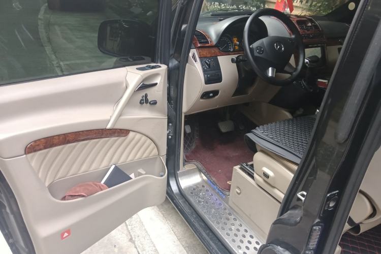 Used Mercedes-Benz Viano 2011 2.5L Navigator Edition Driver Seat