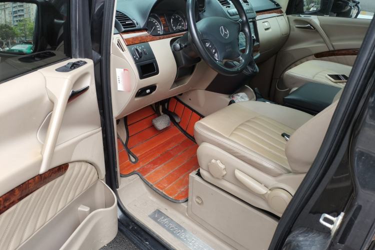 Used Mercedes-Benz Viano 2011 2.5L Luxury Edition Driver Seat