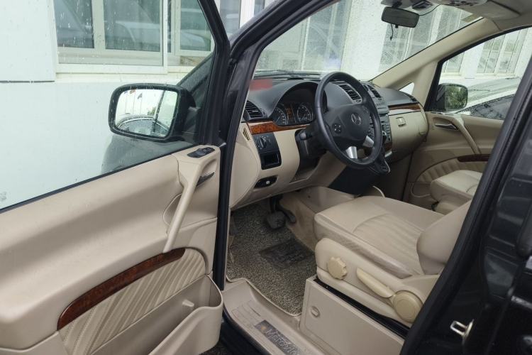 Used Mercedes-Benz Viano 2011 2.5L Luxury Edition Driver Seat