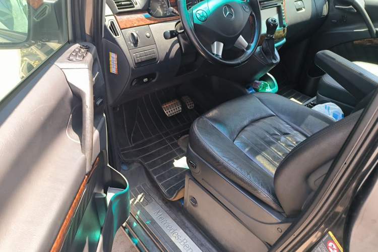 Used Mercedes-Benz Viano 2011 3.5L 125th Anniversary Edition 7 Seats Driver Seat