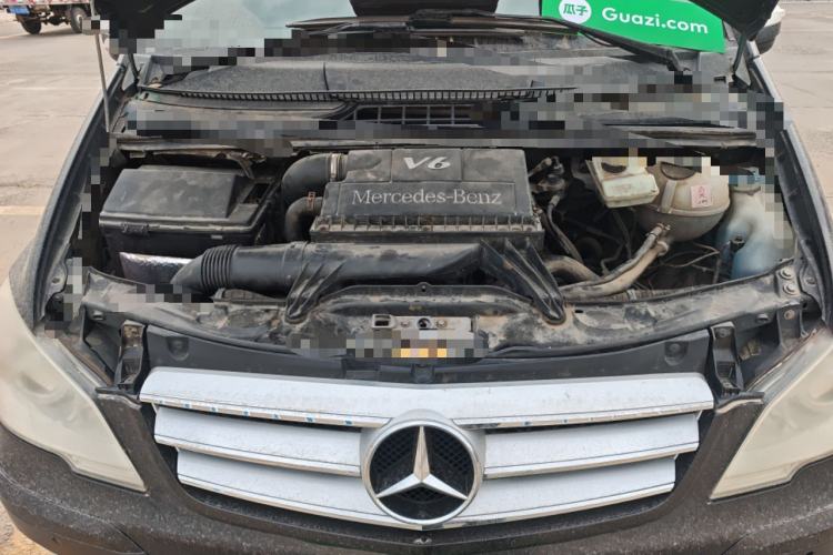 Used Mercedes-Benz Viano 2011 2.5L Luxury Edition Engine Bay