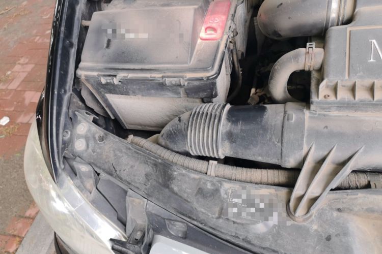Used Mercedes-Benz Viano 2011 2.5L Luxury Edition Engine Bay Right