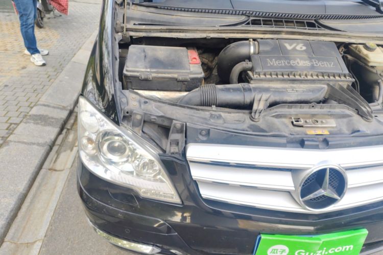 Used Mercedes-Benz Viano 2011 3.5L 125th Anniversary Edition 7 Seats Engine Bay Right