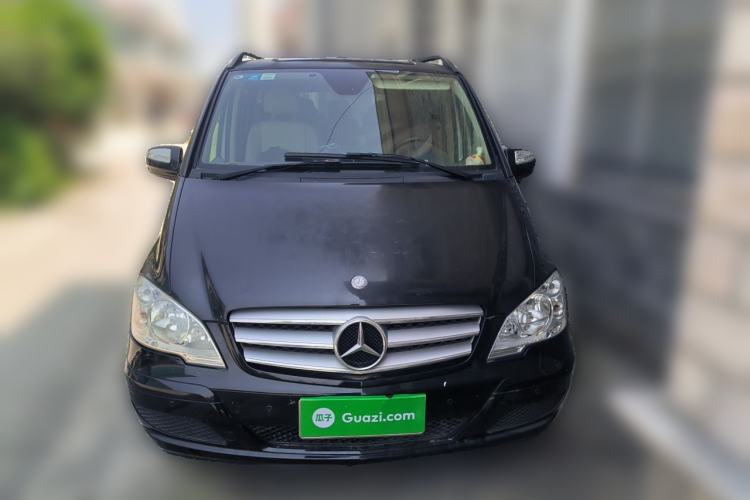 Used Mercedes-Benz Viano 2011 2.5L Navigator Edition Front