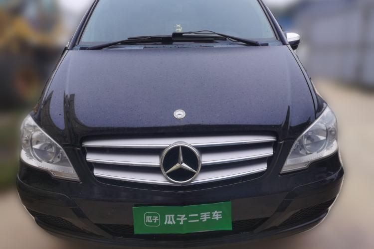 Used Mercedes-Benz Viano 2011 2.5L Navigator Edition Front