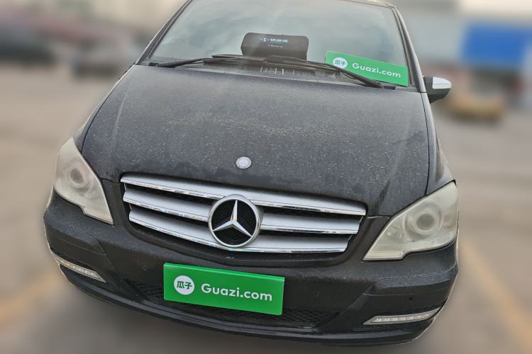 Used Mercedes-Benz Viano 2011 2.5L Luxury Edition Front