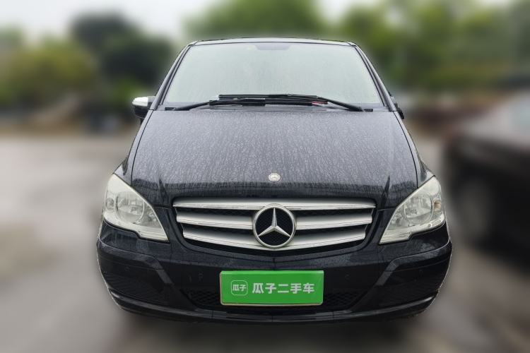 Used Mercedes-Benz Viano 2011 2.5L Luxury Edition Front