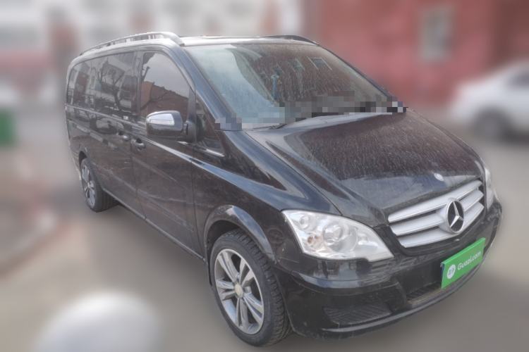 Used Mercedes-Benz Viano 2011 2.5L Navigator Edition Front Right 45 Deg