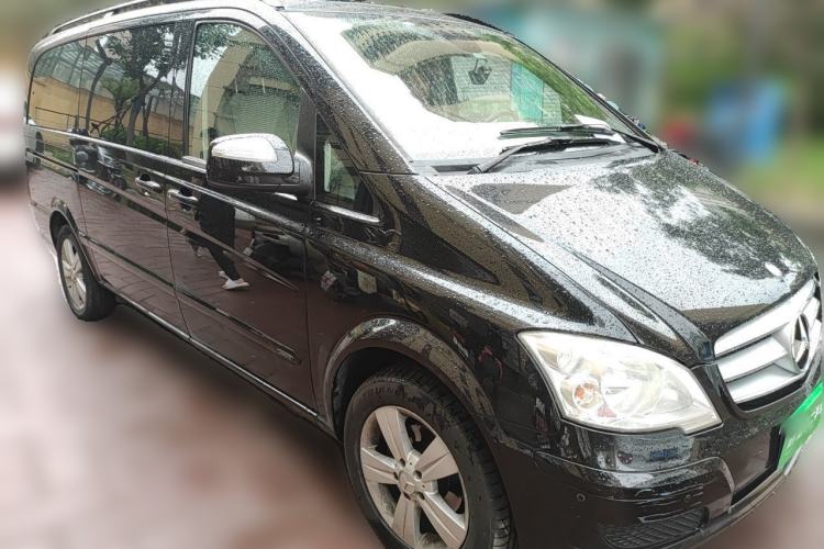 Used Mercedes-Benz Viano 2011 2.5L Prestige Edition Front Right 45 Deg