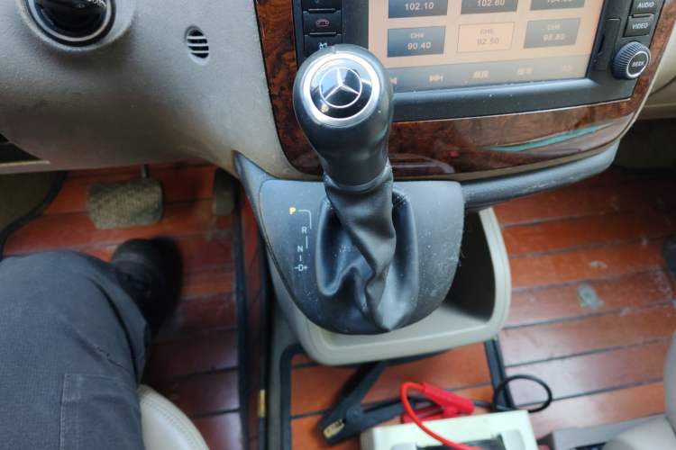 Used Mercedes-Benz Viano 2011 2.5L Navigator Edition Gear Lever
