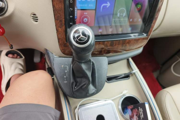 Used Mercedes-Benz Viano 2011 2.5L Prestige Edition Gear Lever