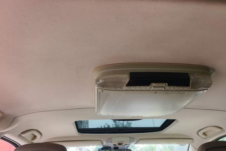 Used Mercedes-Benz Viano 2011 2.5L Prestige Edition Headliner
