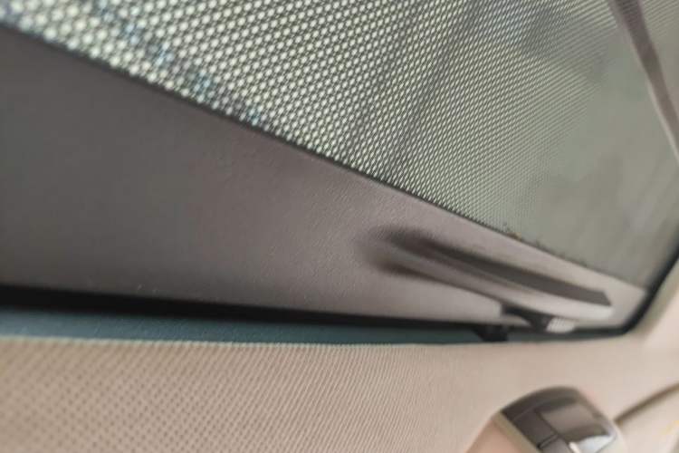 Used Mercedes-Benz Viano 2011 2.5L Prestige Edition Headliner