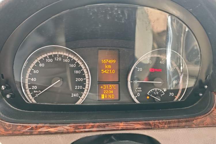 Used Mercedes-Benz Viano 2011 2.5L Navigator Edition Instrument Cluster
